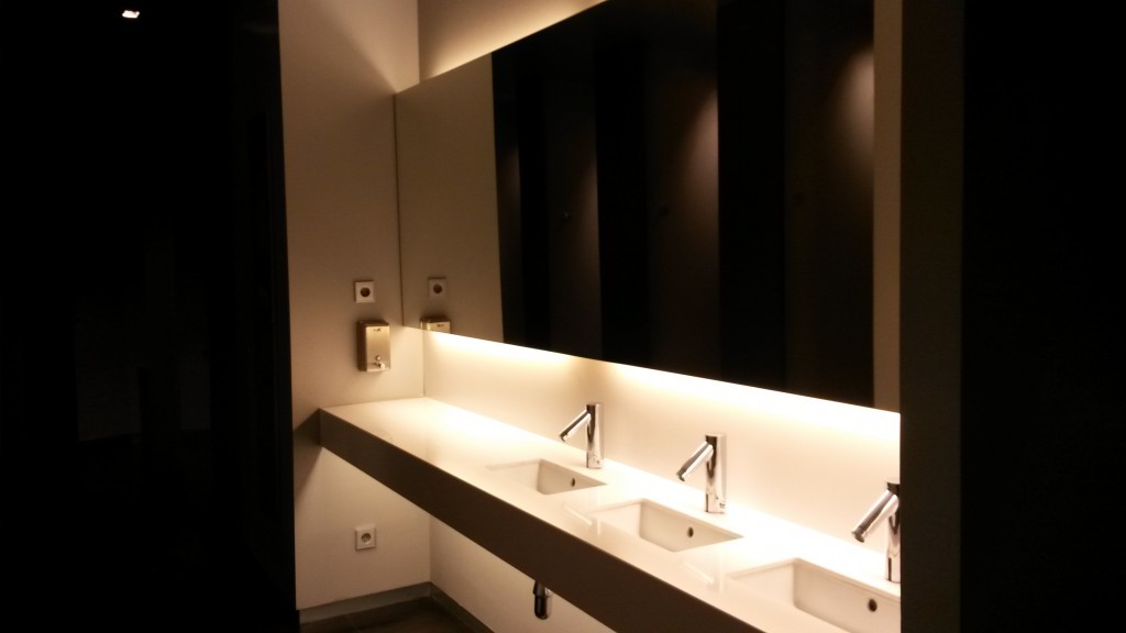 best public  bathrooms in Madrid by Naked Madrid