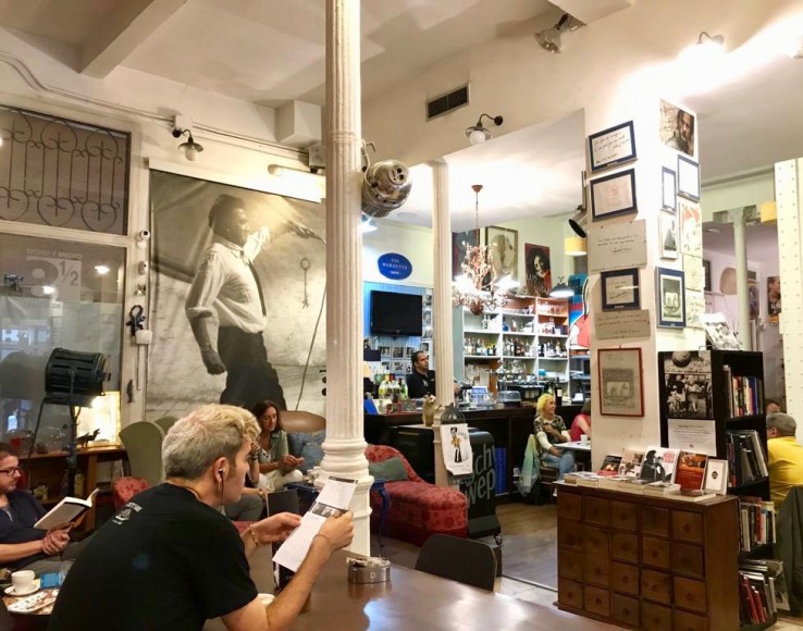 Best Cafe Bookshops In Madrid Round Naked Madridnaked Madrid